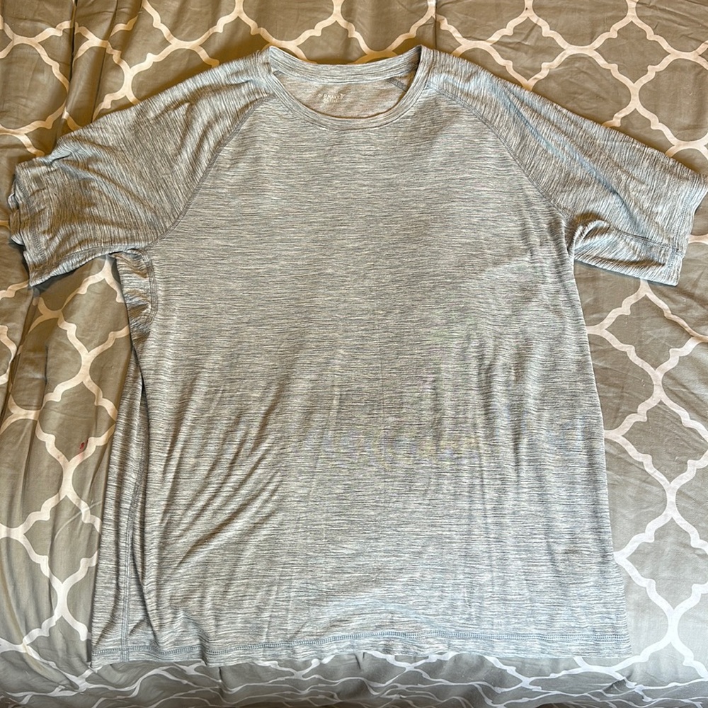Gray Athletic Wear Shirt from Old Navy